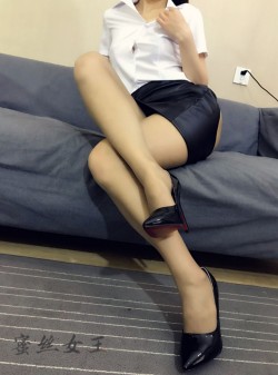 办公室的小妹妹